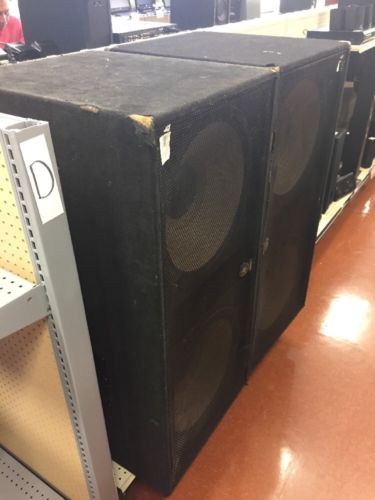 YAHAMA 2 subwoofer Model: SW 218V, Massive Speakers - The Two Speakers
