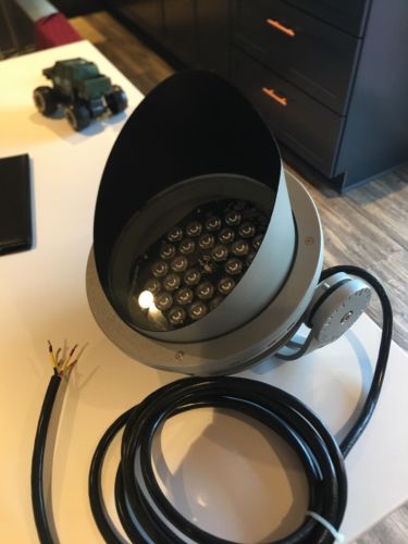 Lumenpulse LBL-277-RGBW-NF-SI-DMX/RDM-SY-SPL004456 Flood Light With Visor Silver