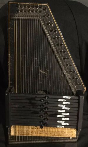 Beautiful Antique Oscar Schmidt Zither