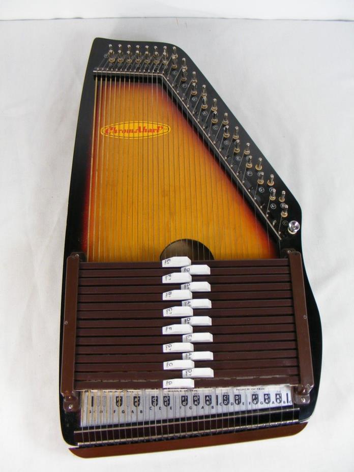 Chromaharp Autoharp 15 Chords 36 Strings Sunburst Finish with Case
