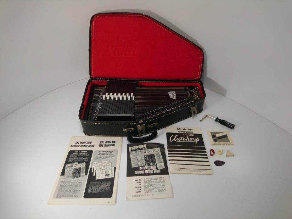Vintage Oscar Schmidt Autoharp 15 Button with Case, Wrench, Picks, Manuals