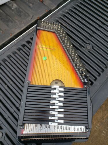 RBI ChromAharp RB-1545 15 Chord 36 String Autoharp Rythm Band Instruments