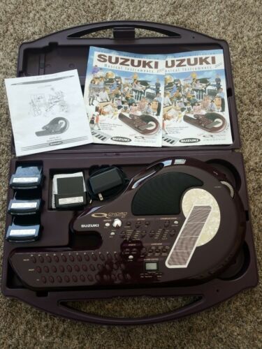 Suzuki QC-1 Q Chord Digital Songcard Guitar w/ Hard Case, manual & 4 Cartridges