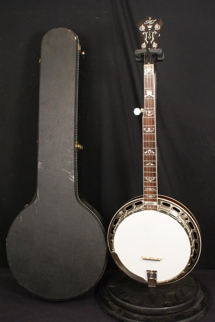 Rich and Taylor JD Crowe 5 string banjo all original MADE IN USA with Hardcase
