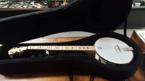Deering Goodtime 5-String Banjo With Case