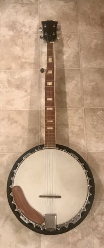 Wood Metal 5-string Banjo with American Eagle holding arrows/olive branch onBack