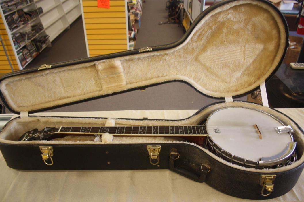 Alvarez 5 String Banjo w/ Hard Case