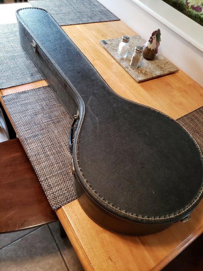 BANJO HONDO HB 75 5 STRING, SOLD AS IS, NOT PLAYED IN YEARS, WITH CASE
