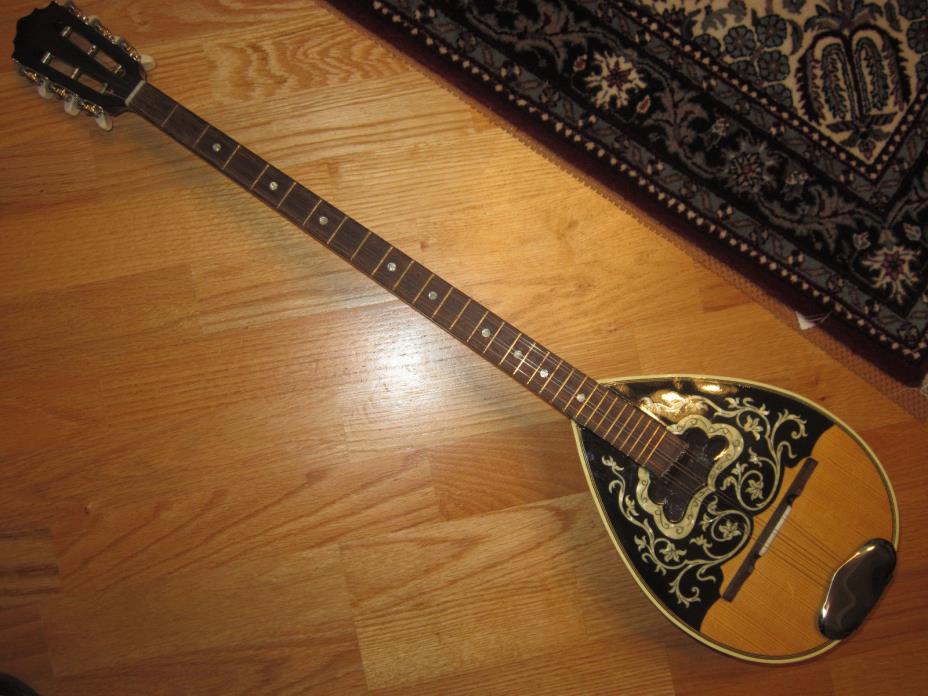 1980's Greek Tzouras (mid-sized Bouzouki) very good condition with new hard case
