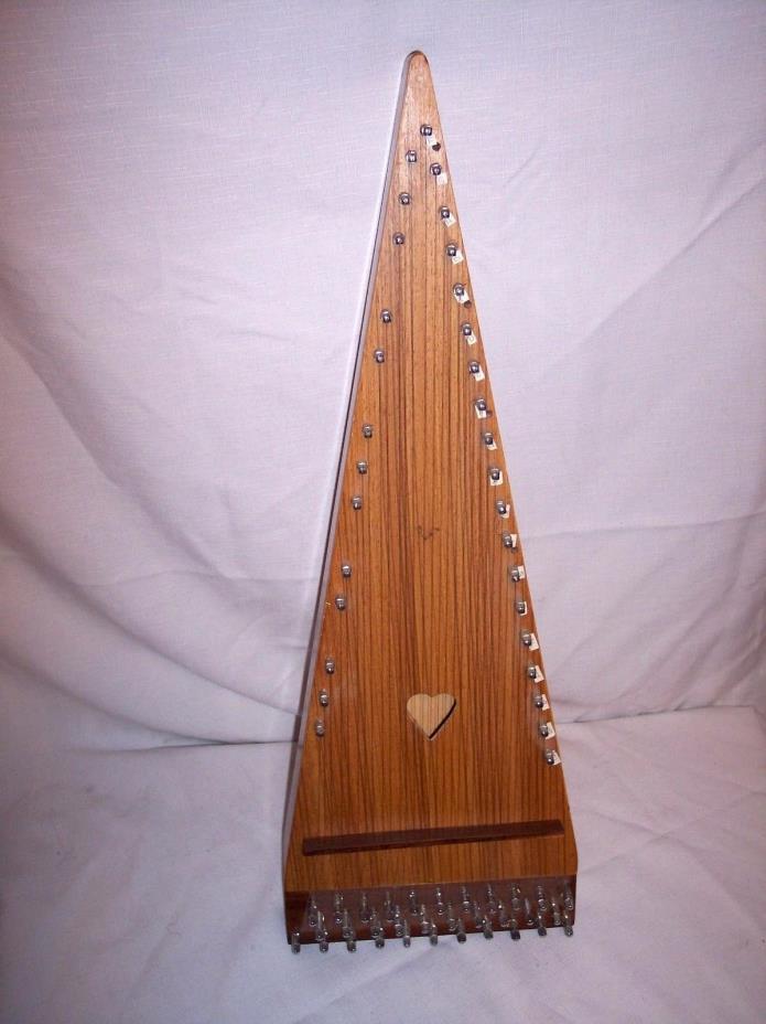 VINTAGE 23 INCH  32 STRING V OR WEDGE SHAPED Bowed Psaltry Lap Harp Dulcimer
