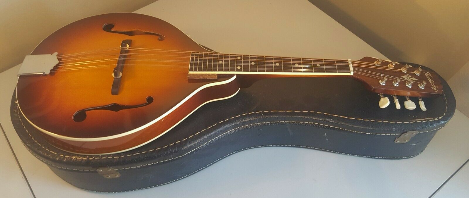 Kentucky Mandolin Model KM-180S