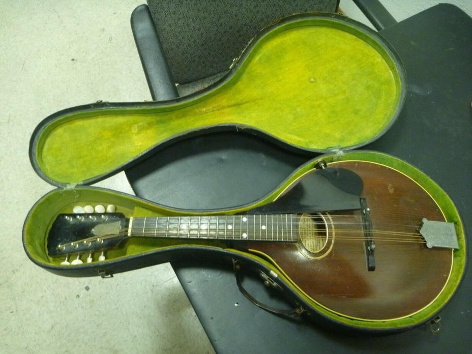 Gibson Vintage Mandolin 1922 style A With Hard Case