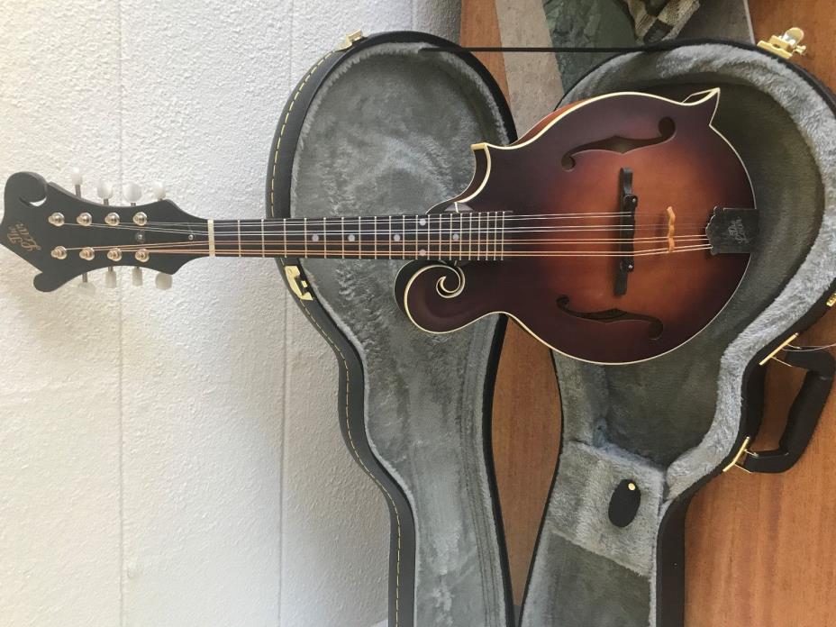 Loar Mandolin