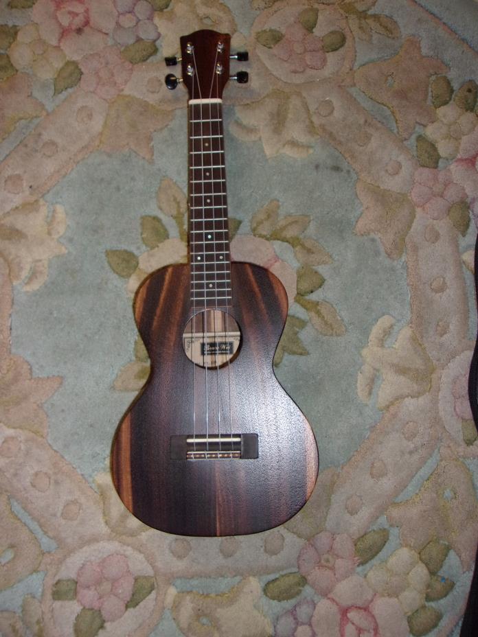 UKULELE - Bruce Wei - Soprano - Solid Acacia Koa -Mother of Pearl Inlay