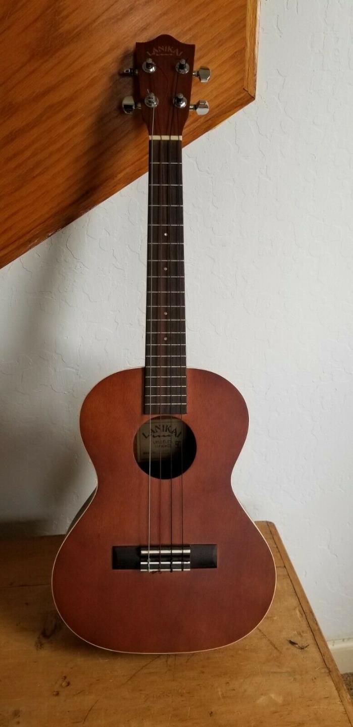 Lanikai Ukulele Hawaii Model # LU-21 T w/Gig Bag and Tuner Pristine!!