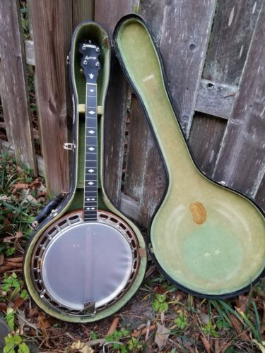 Vintage Ludwig Kingston 4 string Tenor Banjo with original Case 20's/30's Sweet!