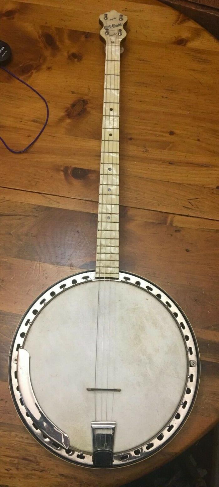 VINTAGE C.E. LEIGHTON 4 STRING BANJO WITH CASE