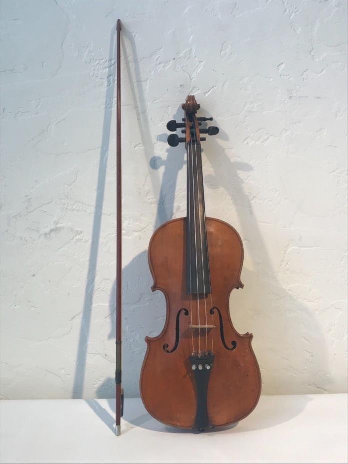 Stradivarius Violin Replica With Bow and Case - Sounds Beautiful, Good Condition