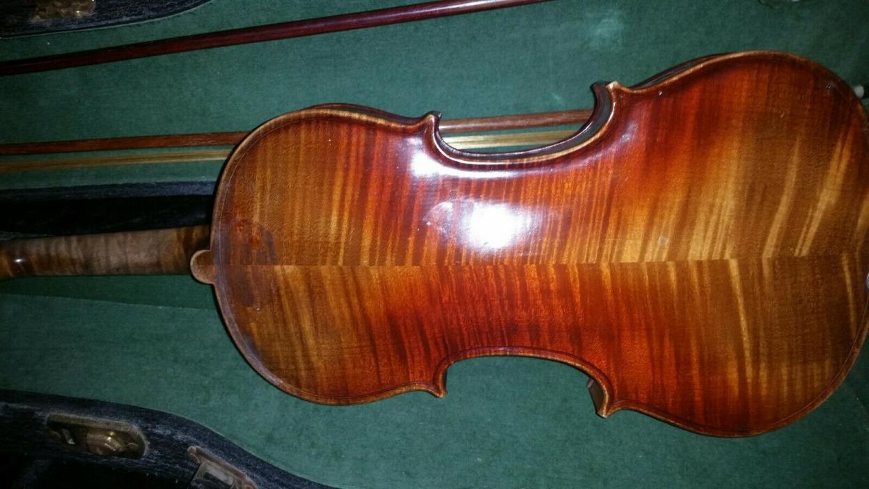 Old Violin Jackson Guldan Violin 4/4 Case Two Bows