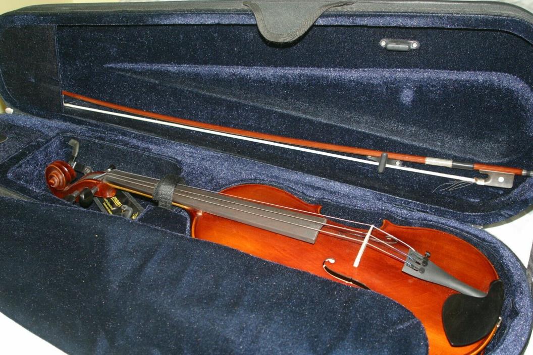 16” Franz Hoffman Etude Viola With Bow, Shoulder Rest, And Case.