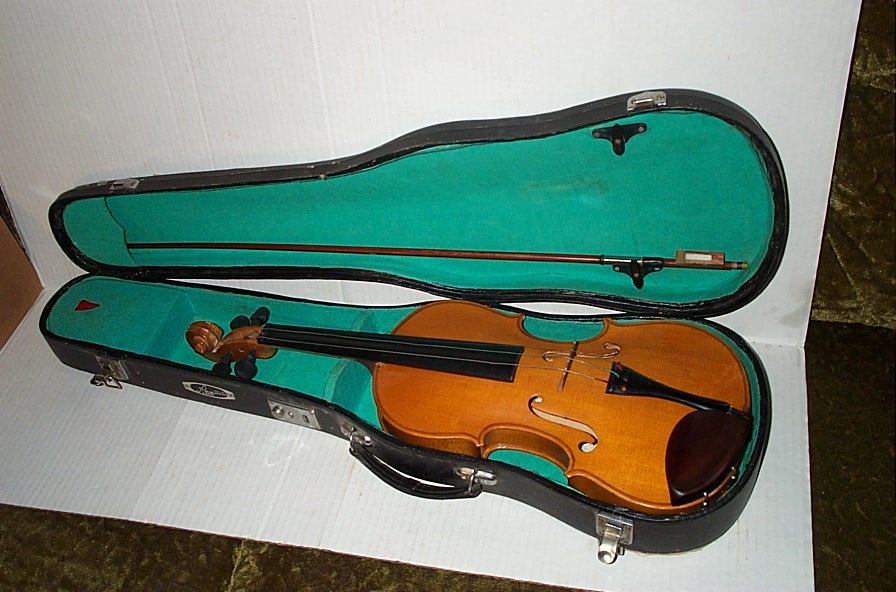 LARK 3/4 Violin 23