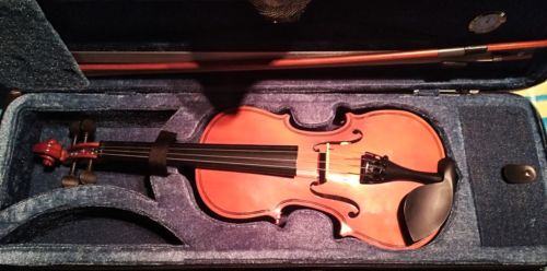 Hunter 1/2 Beginner Violin with case
