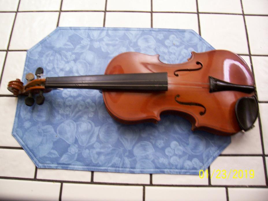 Childs Student 1/2 Size Violin - Needs Strings & Bow