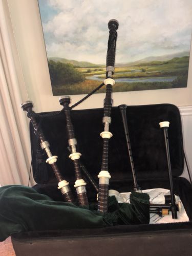 Wallace Highland Bagpipe With Colin Kyo Chanter