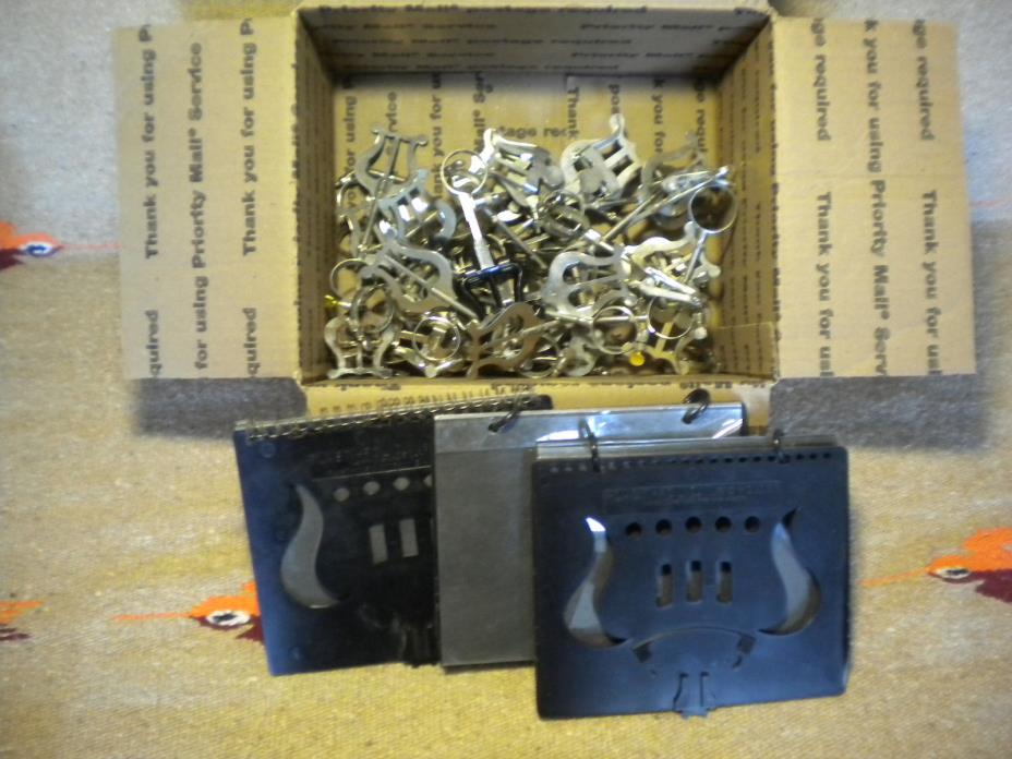 30 (Aprox) used clarinet lyres & 3 flip folders. Just $19.95!