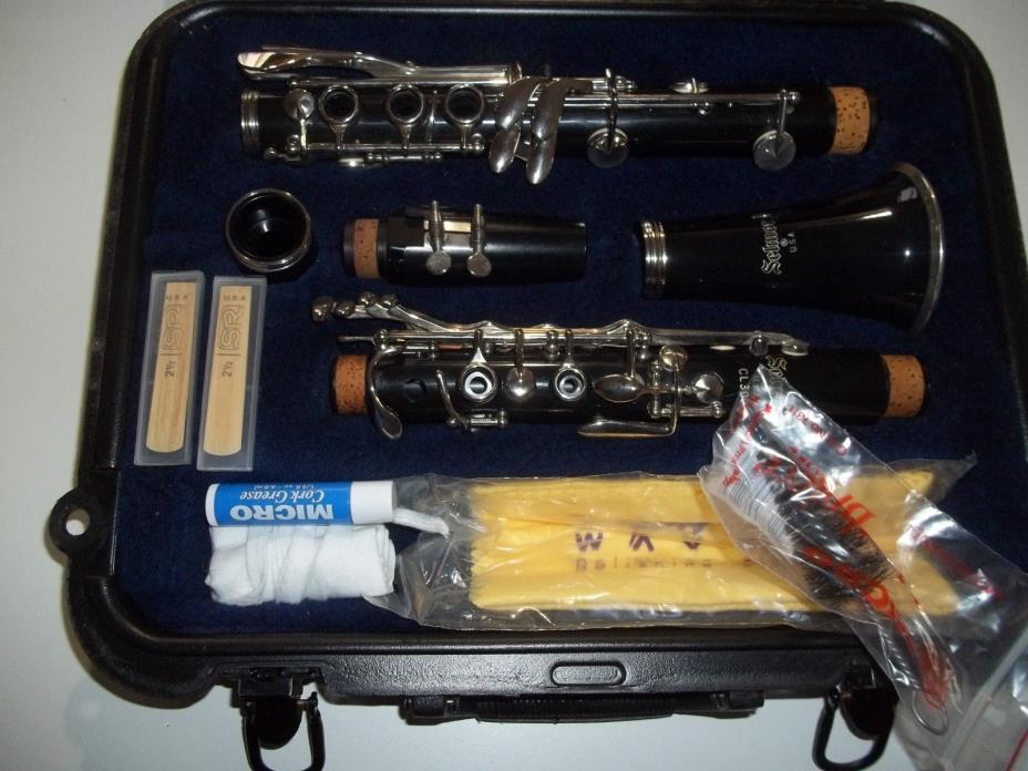 Selmer CL300-Clarinet-Made in USA NEW MINT Condition! w/Accessories! USA