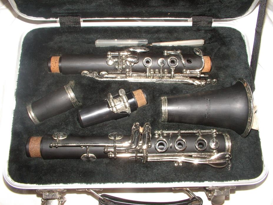 Palatino Clarinet with Case