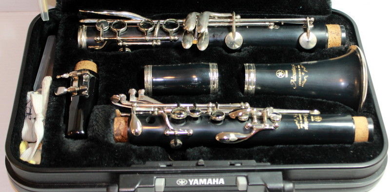 Yamaha Advantage YCL-200AD Student Clarinet nice with case!