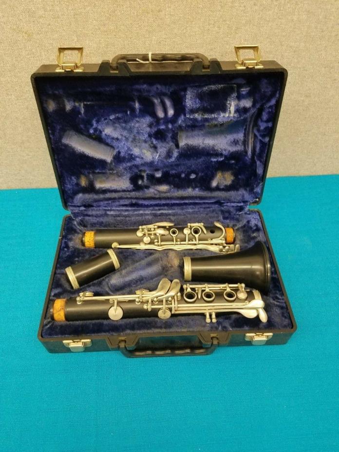 Armstrong Clarinet w/Case (For Repair) USA