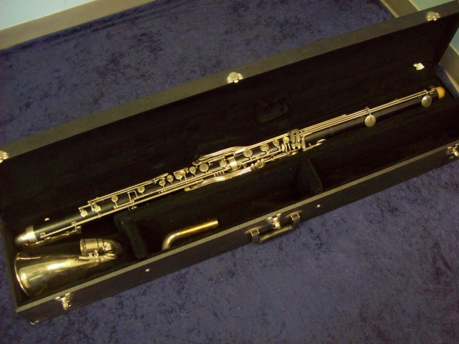 ANOTHER SOLID QUALITY! BUNDY SELMER U.S.A. CONTRA ALTO CLARINET + CASE