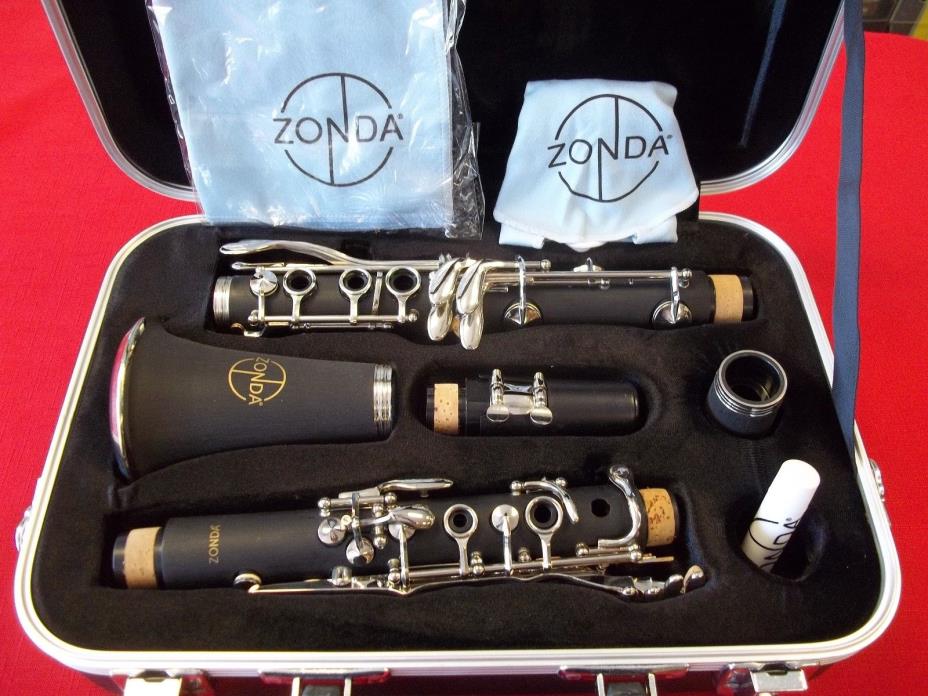 ZONDA ZCL-110 CLARINET WITH CASE AND ACCESSORIES - BRAND NEW WITH WARRANTY