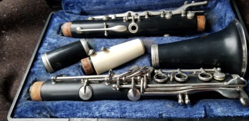 Clarinet Artley student  hard plastic case , Student Artley, need work US made