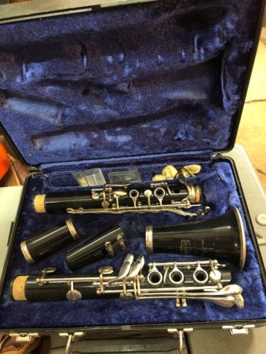 BUNDY 577 RESONITE CLARINET & CASE THE SELMER COMPANY MADE IN USA