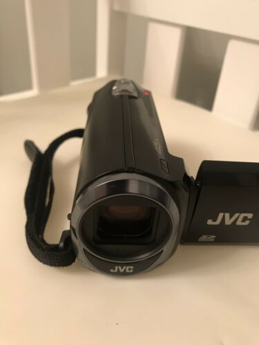 JVC Everio GZ-MS110BUS Flash Memory Camcorder - 45x Dynamic Zoom