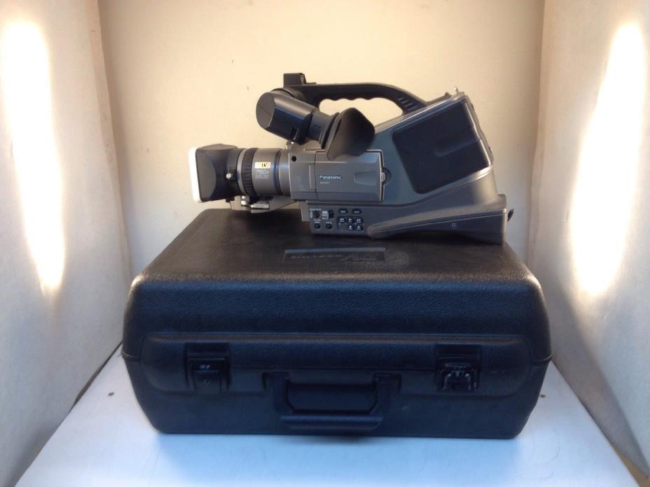 Panasonic AG-DVC7 and case