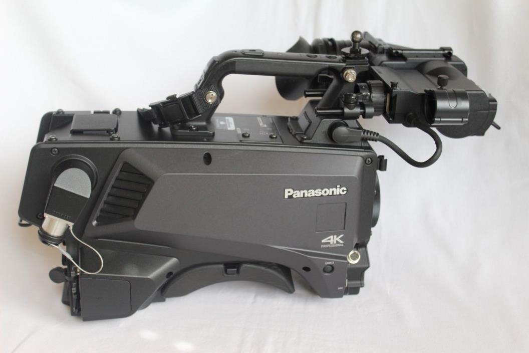 Panasonic AK-UC3000 4K studio camera 2/3'' B4 mount FIBER connection with VF