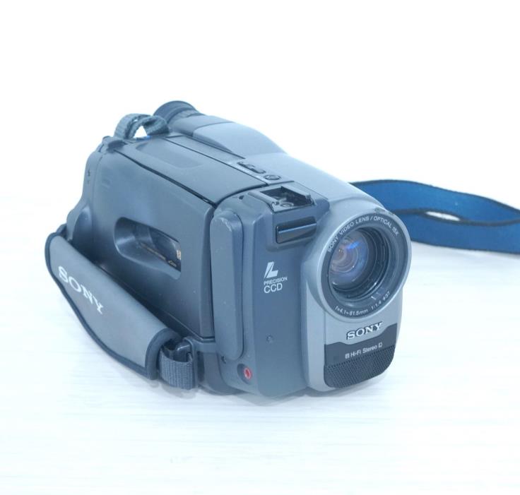 AS-IS Sony Handycam CCD-TRV52 8mm Video8 Camcorder