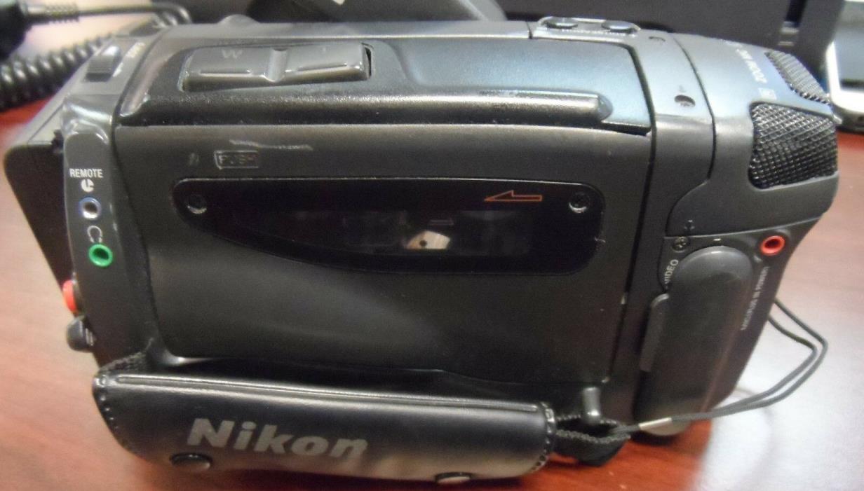 NIKON VN-760 Hi8 Action 8 8mm Camcorder AS IS 0220-08 (BB)