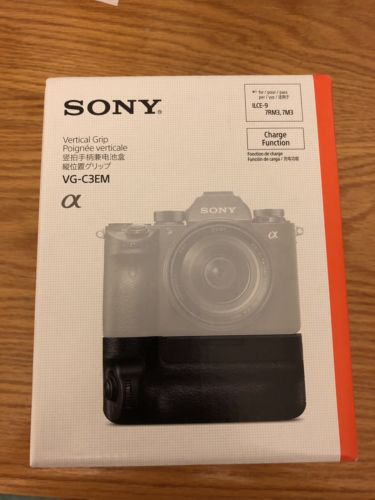 Sony VG-C3EM - Vertical Grip for a9/7r3/7m3 Mirrorless Camera