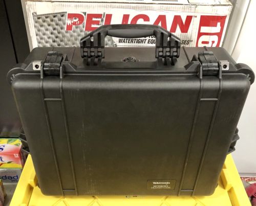 Pelican 1600 Black Protective Shipping Transport Case