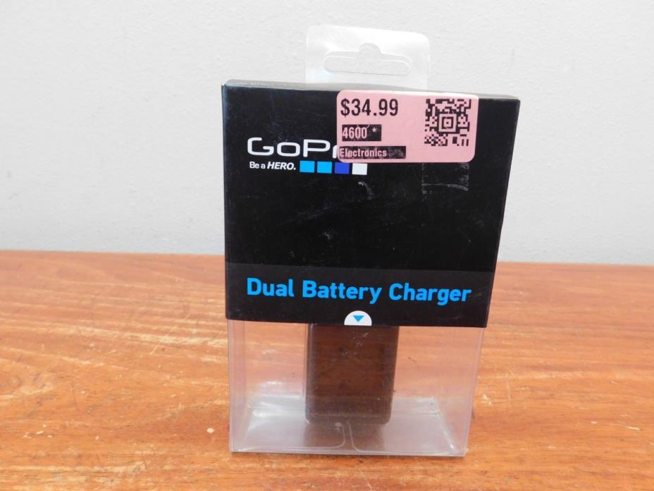 GoPro Dual Battery Charger For Hero 3+ Hero 3 New In Box