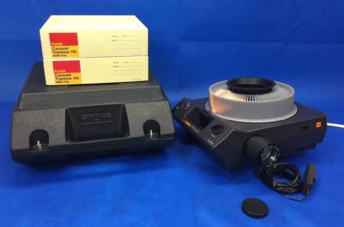 Kodak Carousel 4400 Slide Projector w/Remote 3 Trays Hard Case Excellent!