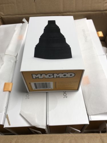 MagMod MagSnoot. 4 Stage Collapsible Flash Snoot. Universal Flashgun Modifier