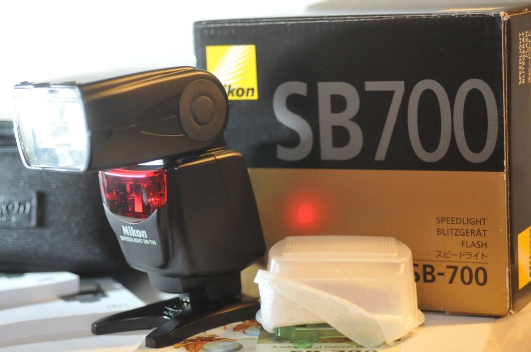 Nikon SB-700 SB 700 Speedlight D I-TTL Flash MINT IB for F5 D7500 D850 D750 DF