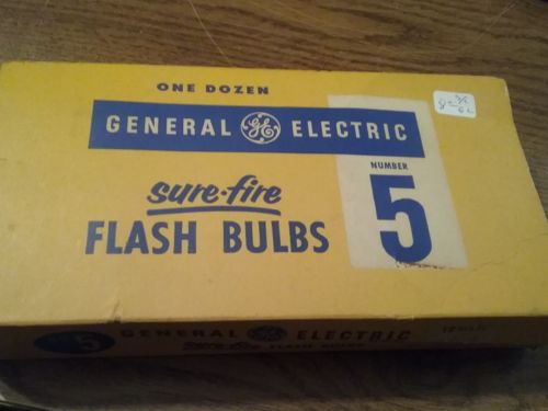 New Old Stock General Electric Sure Fire Flash Bulbs No. 5 Qty 8