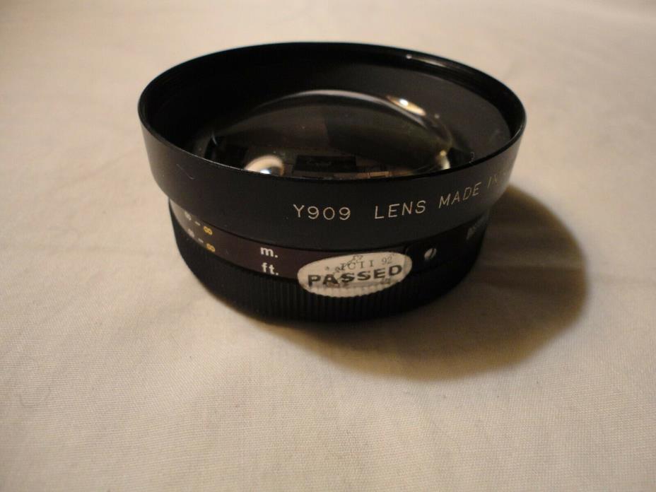 Yashikor Y909  1:4 Auxillary Telephoto Lens With Caps